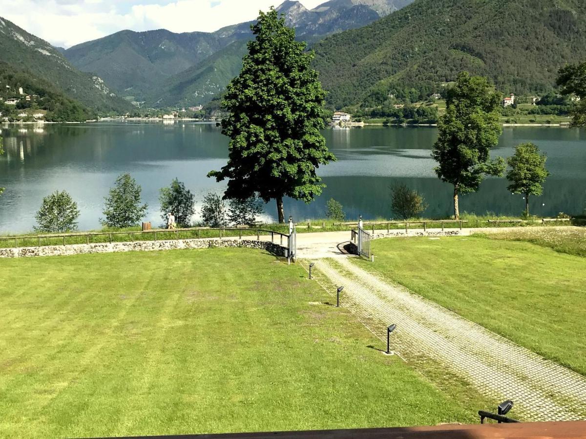 Belvilla By Oyo Villa Etti Bilo - Fronte Lago Molina di Ledro Exteriör bild